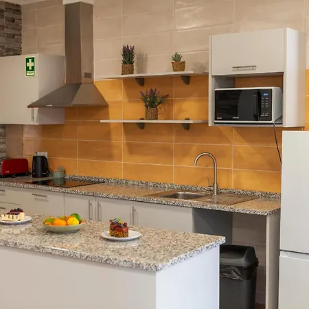 Olive Hills Apartman *