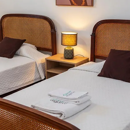 Olive Hills * Silves